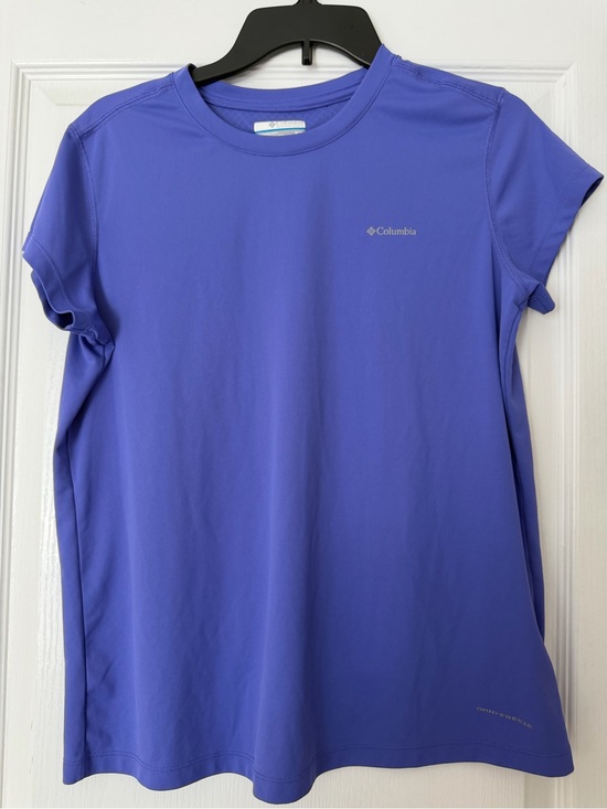 Columbia Tops - Columbia Women's Omni-Freeze Short-Sleeve Active T-Shirt - Size M